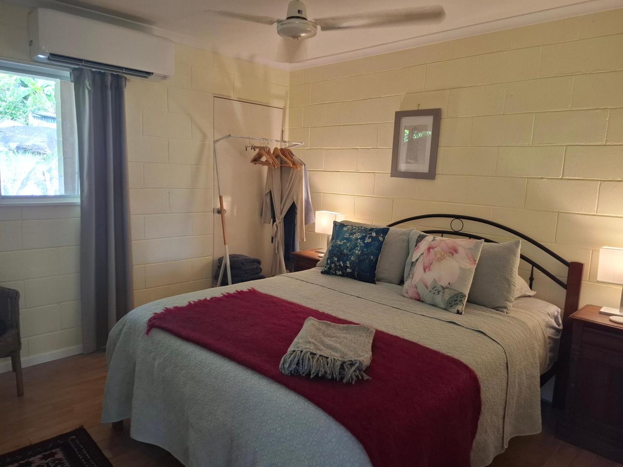 J & Ella'S Holiday House - 1 Bedroom, 1 Bathroom Home Куктаун Екстериор снимка